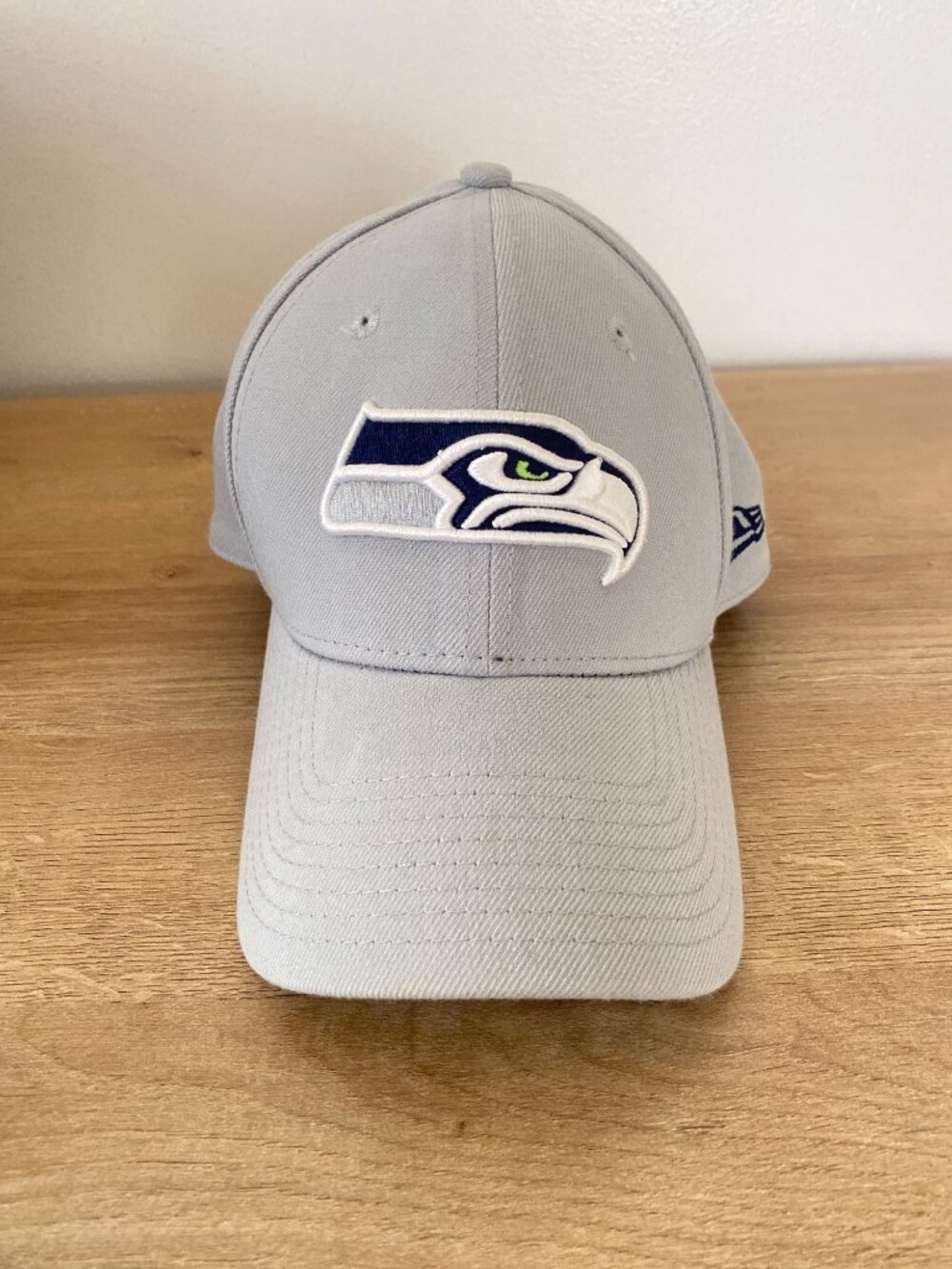 NFL Seattle Seahawks New Era 39Thirty Gray Stretch Fit Hat Size Small-Medium
